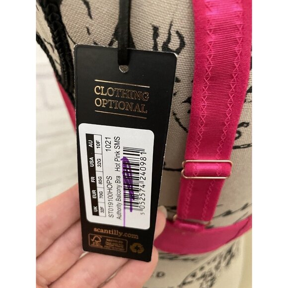 Chic Lace Underwire Bra in Vibrant Pink - Picture 4 of 8